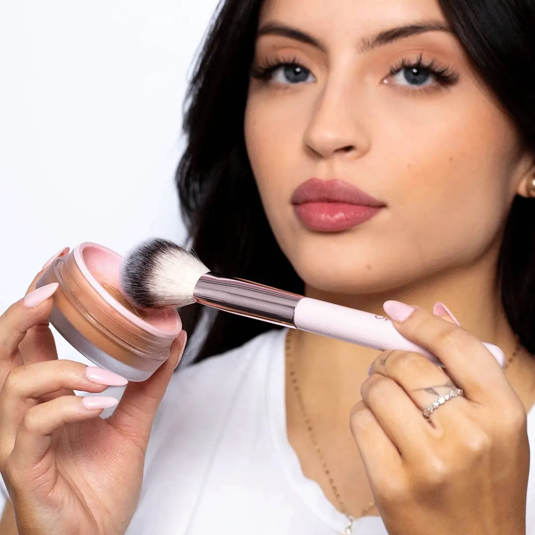 Warming Filter Powder with Genius Bronzing Brush - Image 5